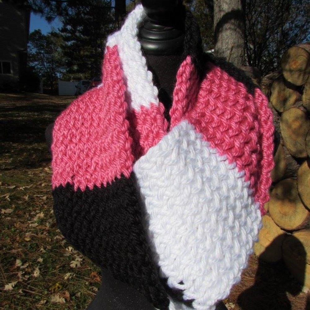 Women's Infinity Scarf: Handmade